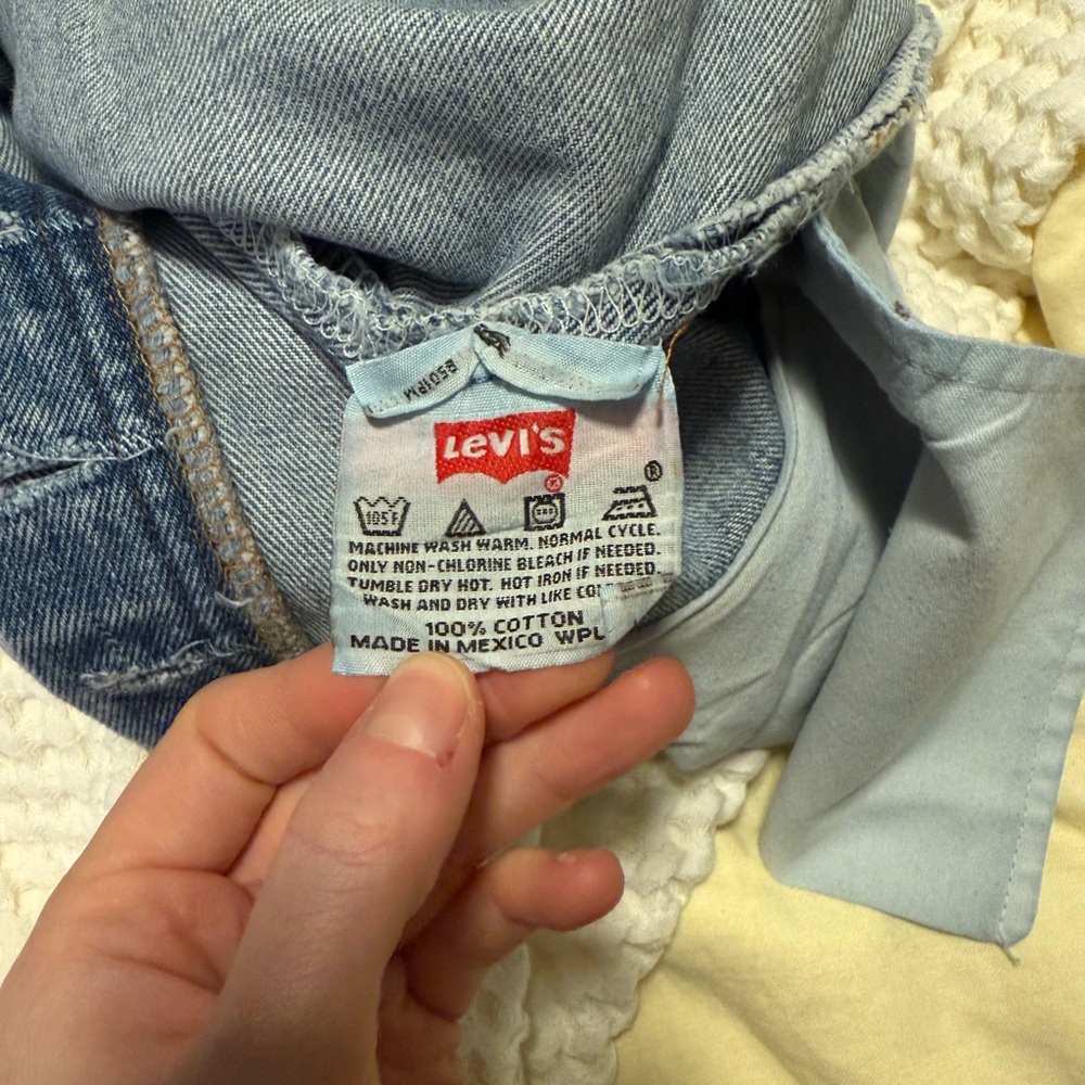 Vintage Levi’s 501 Jeans - Picture 6 of 7